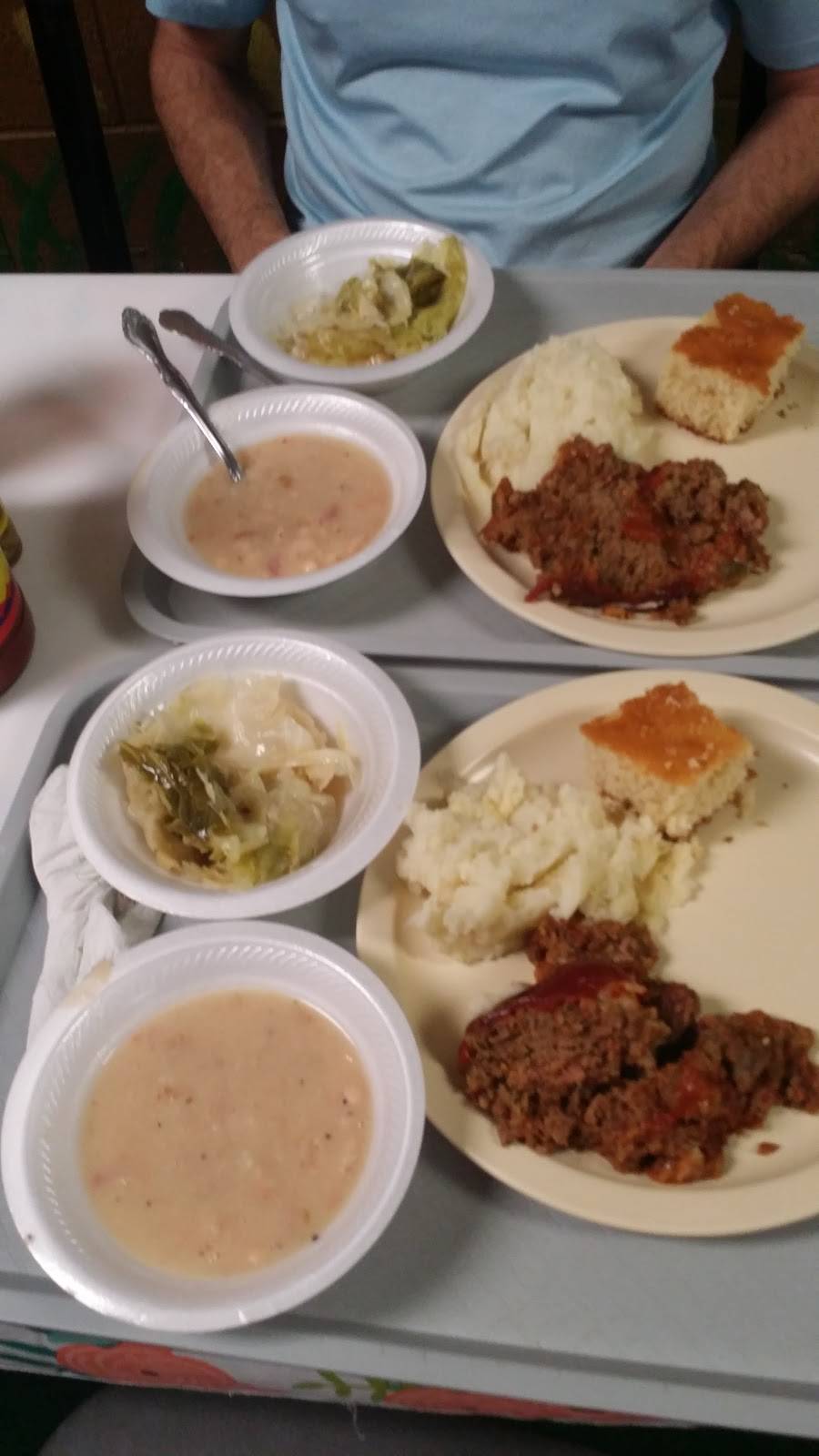 Maes Grill | restaurant | 1242 Elm St, Blytheville, AR 72315, USA | 8707637499 OR +1 870-763-7499