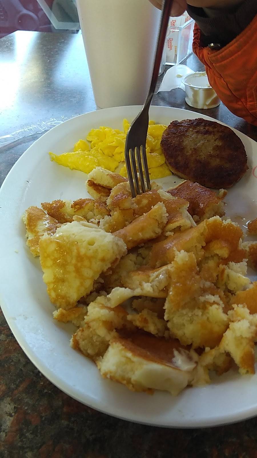 Moores Restaurant | restaurant | 7309 Old St Louis Rd, Belleville, IL 62223, USA | 6183978271 OR +1 618-397-8271