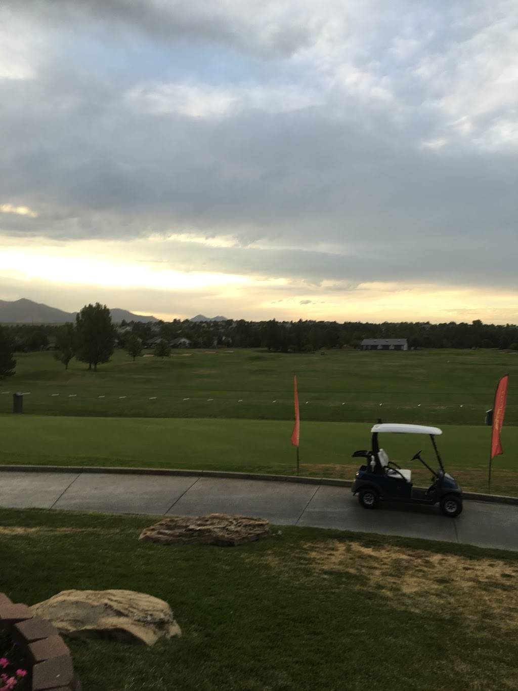 The West Woods Bar & Grill | restaurant | 6655 Quaker St, Arvada, CO 80007, USA | 7208987350 OR +1 720-898-7350