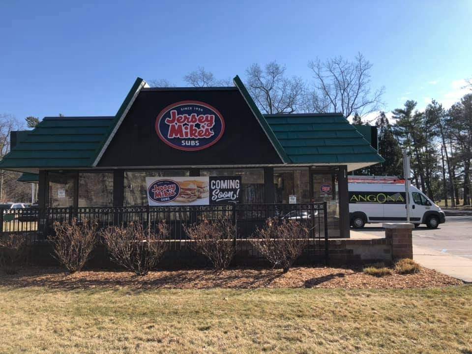 Jersey Mikes Subs | restaurant | 110 Munson Ave, Traverse City, MI 49686, USA | 2314211379 OR +1 231-421-1379