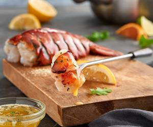 The Melting Pot | restaurant | 2 Bridge Ave, Red Bank, NJ 07701, USA | 7324759222 OR +1 732-475-9222