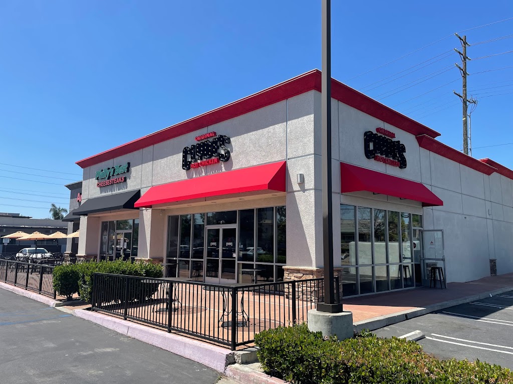 Clydes Hot Chicken | restaurant | 1804 N Tustin Ave, Santa Ana, CA 92705, USA | 7144862212 OR +1 714-486-2212