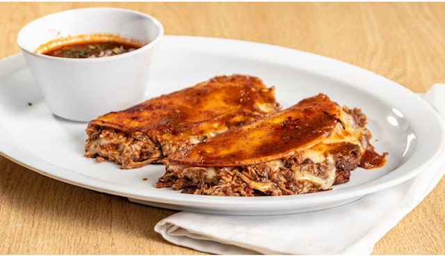 Tacos & Hot Dogs Los Mayitos | restaurant | 330 S Gilbert Rd # 1, Mesa, AZ 85204, USA | 6232726028 OR +1 623-272-6028