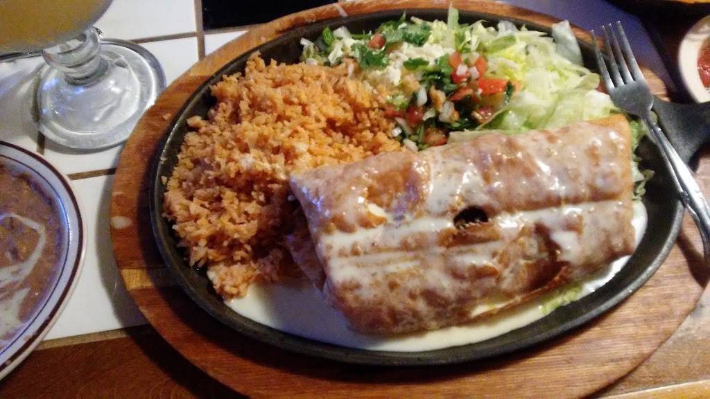 Tequila Mexican Restaurant | restaurant | 850 Columbia Center, Columbia, IL 62236, USA | 6182812188 OR +1 618-281-2188