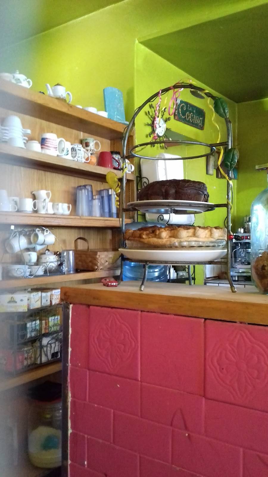 Natys Place Restaurant | restaurant | Blvd. Popotla 3347, Campo Alfonso, 22710 Rosarito, B.C., Mexico | 016616130822 OR +52 661 613 0822