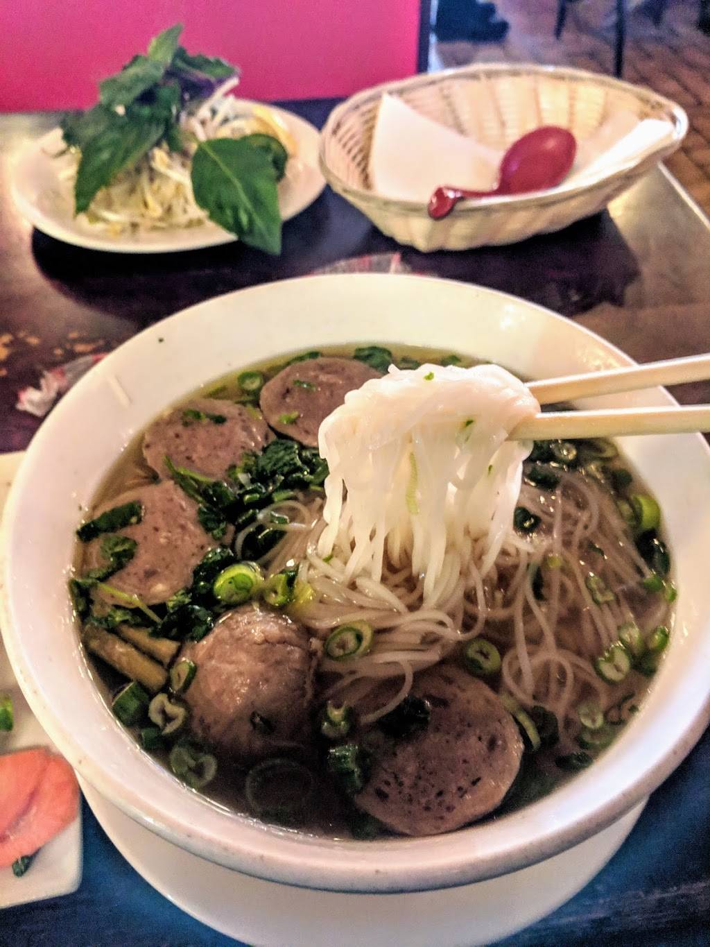 Huong Viet Restaurant | restaurant | 6785 Wilson Blvd, Falls Church, VA 22044, USA | 7035387110 OR +1 703-538-7110