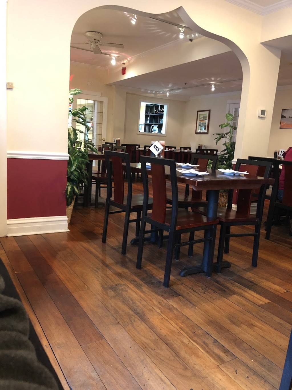 Green Basil | restaurant | 43 E Jefferson Ave, Naperville, IL 60540, USA | 6309227700 OR +1 630-922-7700