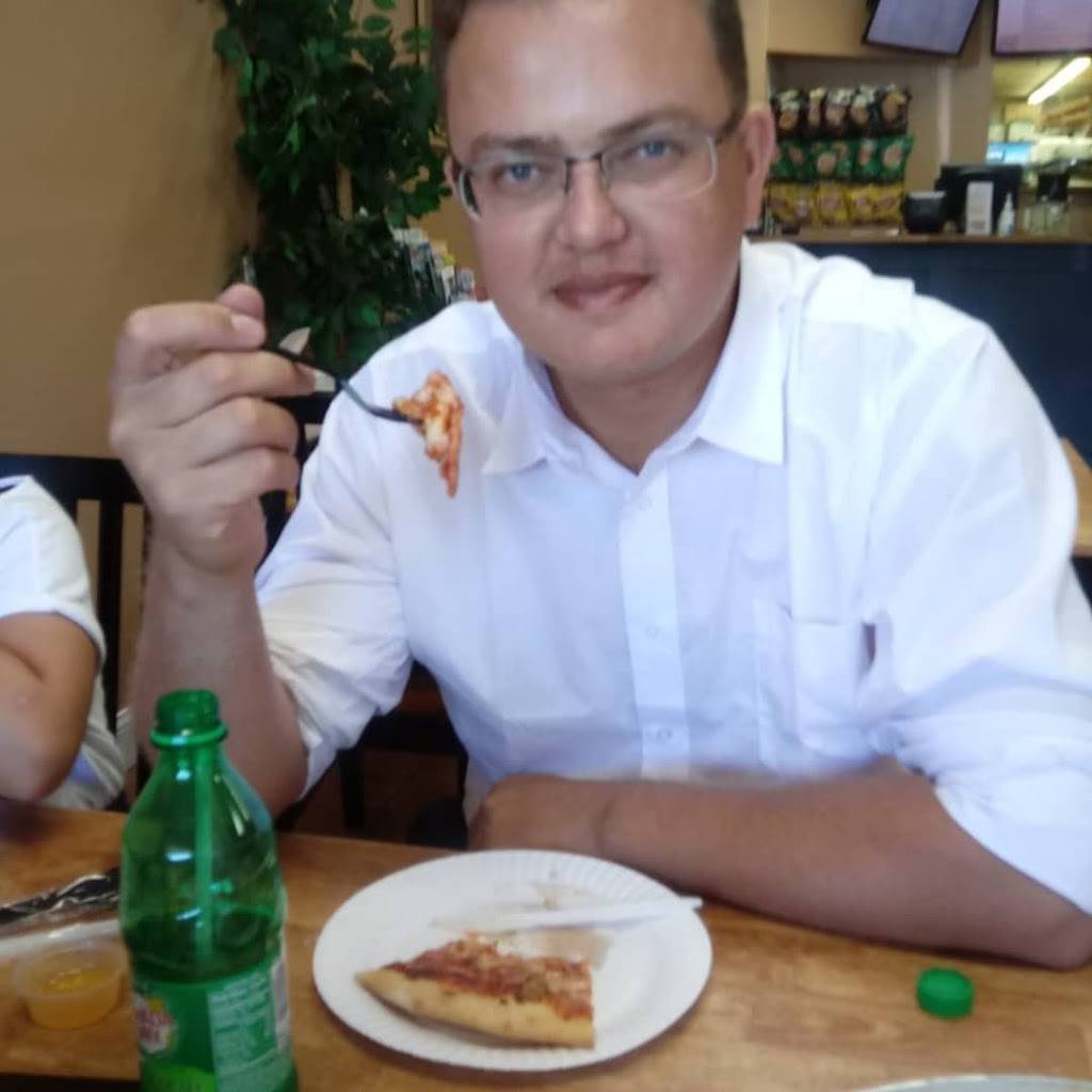 Mr.G`s Pizza | restaurant | 41 Meetinghouse Ln, Sagamore Beach, MA 02562, USA | 5088333302 OR +1 508-833-3302