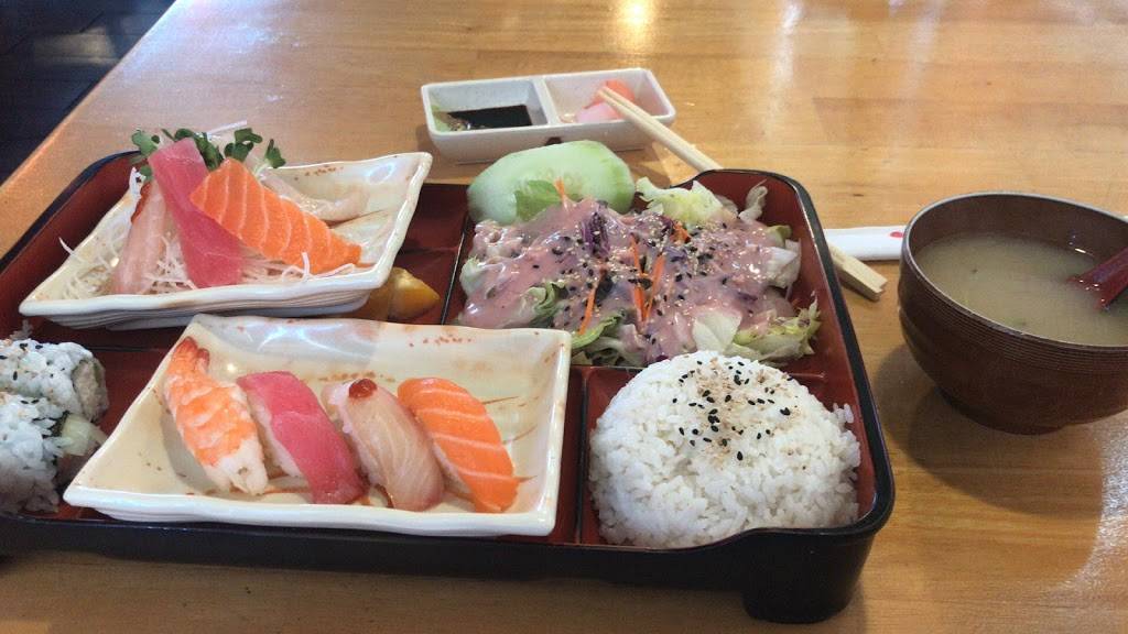 Sushi Ray | restaurant | 1940 E Florida Ave, Hemet, CA 92544, USA | 9517653177 OR +1 951-765-3177