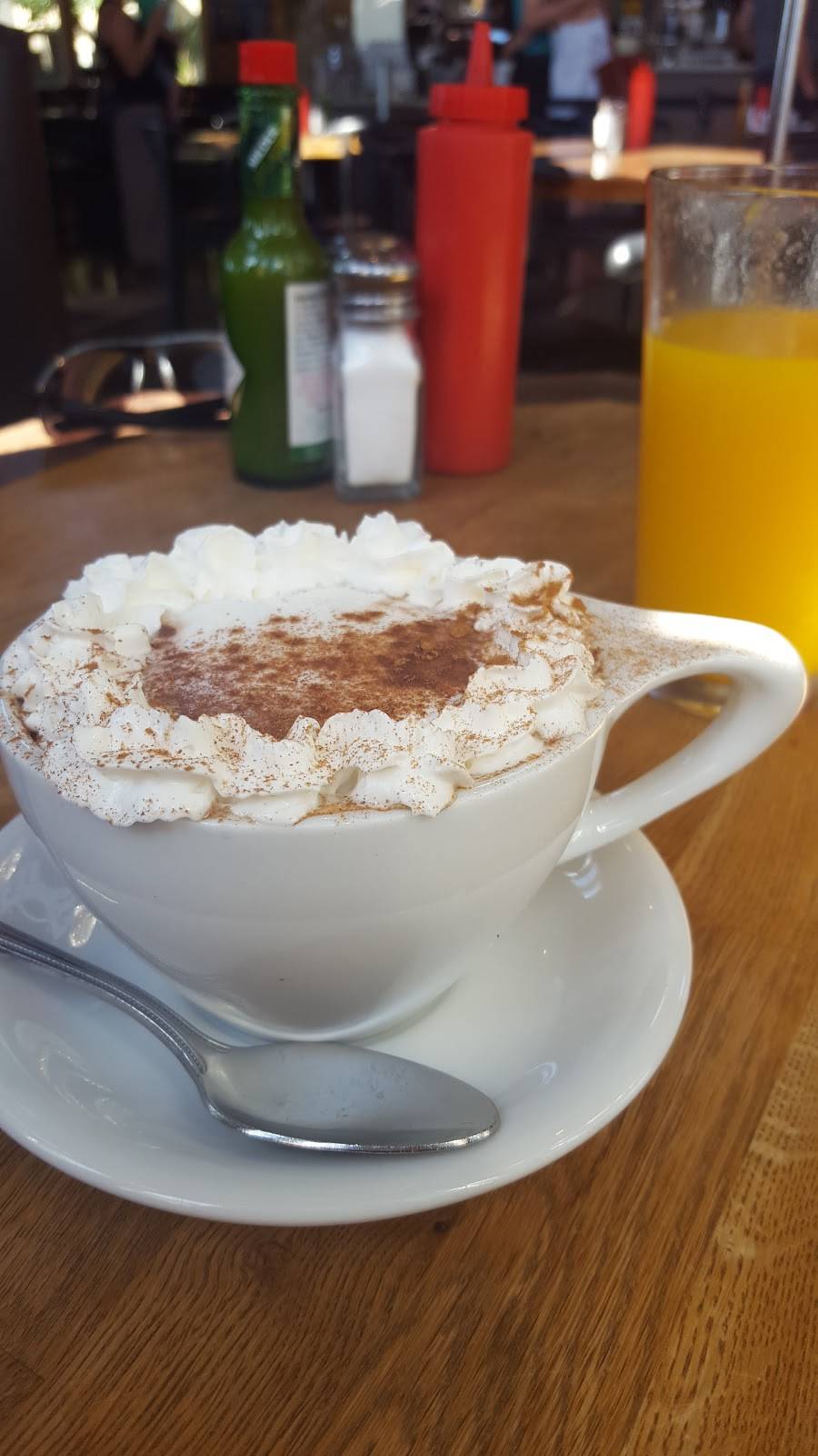 Café Dantorels | restaurant | 2700 24th St, Sacramento, CA 95818, USA | 9164512200 OR +1 916-451-2200