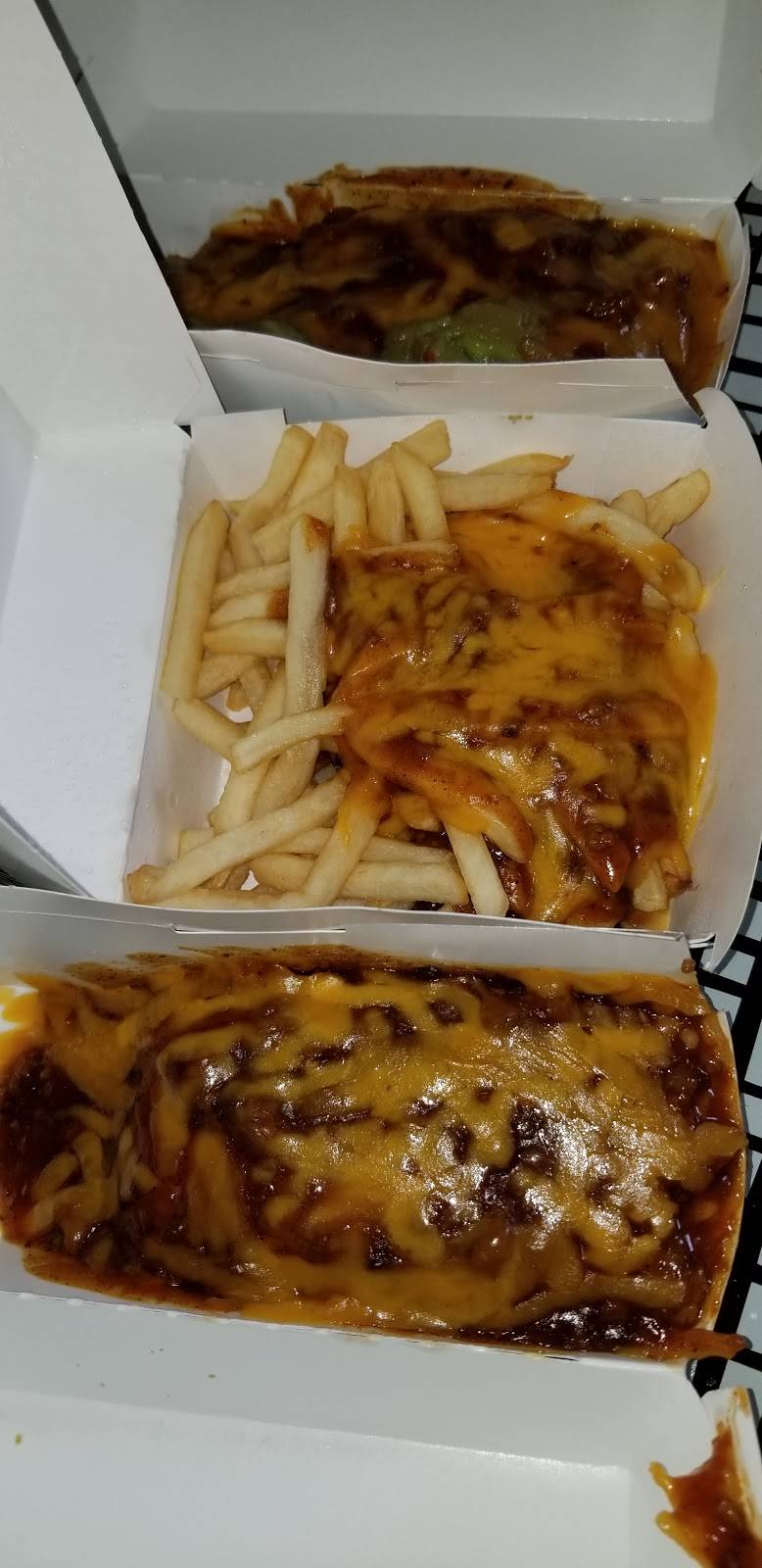 Wienerschnitzel | restaurant | 2931 Niles St, Bakersfield, CA 93306, USA | 6613232502 OR +1 661-323-2502