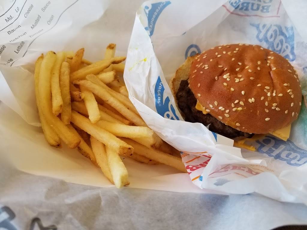 Hardees | restaurant | 916 Virginia Ave, Clarksville, VA 23927, USA | 4343742391 OR +1 434-374-2391