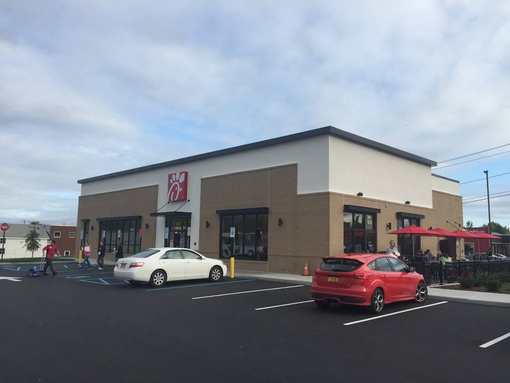 Chick-fil-A | restaurant | 400 NY-3, Plattsburgh, NY 12901, USA | 5183246696 OR +1 518-324-6696