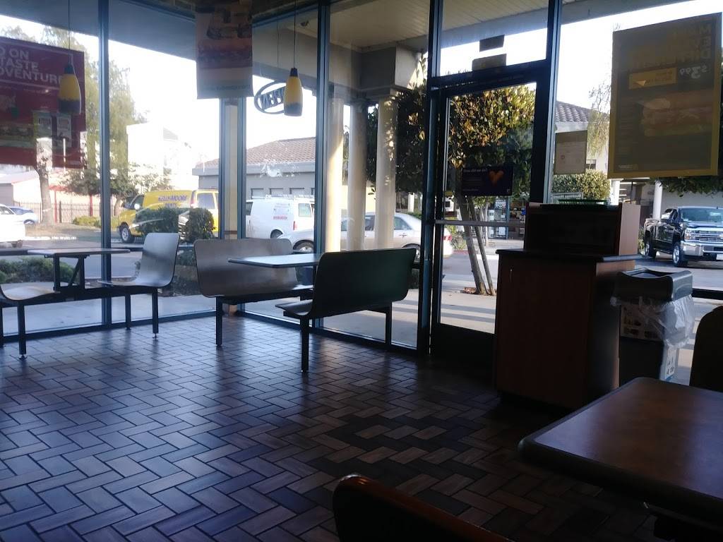 Subway Restaurants | restaurant | 3064 Castro Valley Blvd, Castro Valley, CA 94546, USA | 5107270384 OR +1 510-727-0384