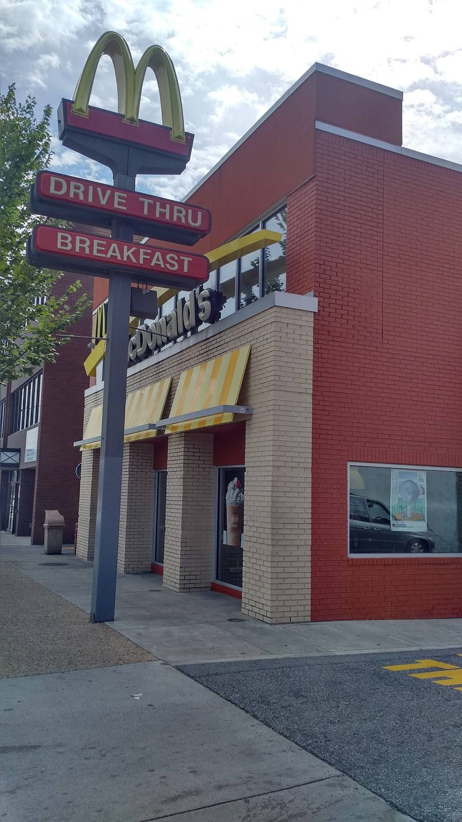 McDonalds | cafe | 1635 Benning Rd NE, Washington, DC 20002, USA | 2023971190 OR +1 202-397-1190