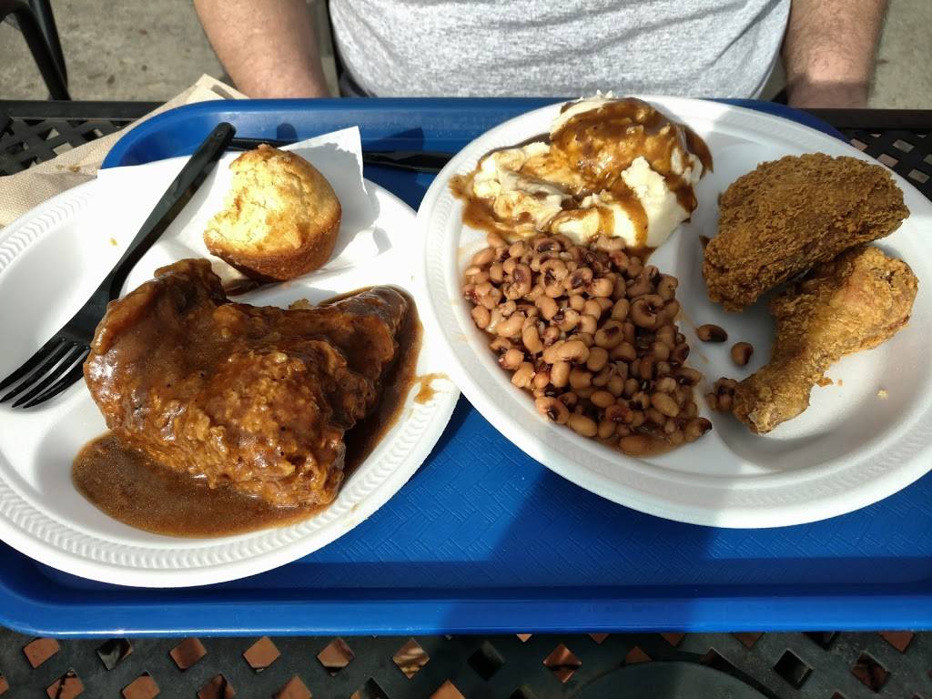 Nanas Soul Food Kitchen | restaurant | 2908 Oak Lake Blvd #106, Charlotte, NC 28208, USA | 7043573700 OR +1 704-357-3700