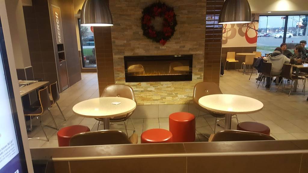 McDonalds | cafe | 4585 Boul Gene-H.-Kruger, Trois-Rivières, QC G9A 4N4, Canada | 8193758202 OR +1 819-375-8202