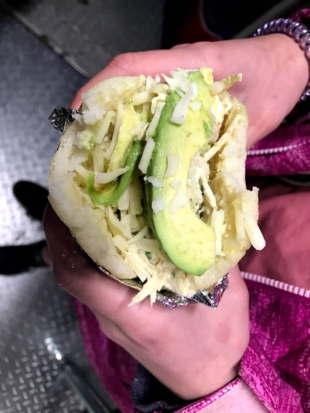 Na’Wara de Arepa | restaurant | 102 S Merritt Mill Rd, Chapel Hill, NC 27516, USA | 3218889543 OR +1 321-888-9543