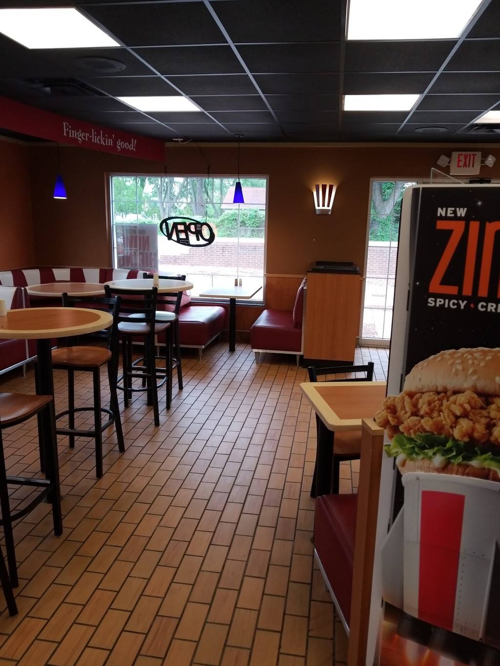 KFC | restaurant | 7750 Cooley Lake Rd, Waterford Twp, MI 48327, USA | 2483631525 OR +1 248-363-1525