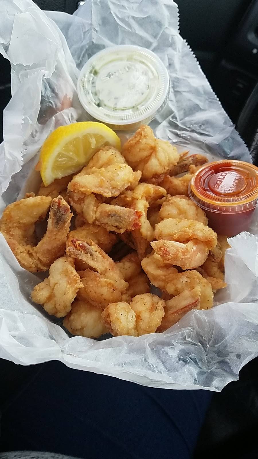Kevins Seafood | restaurant | 17 Kimberly Ave, New Haven, CT 06519, USA | 2037760433 OR +1 203-776-0433