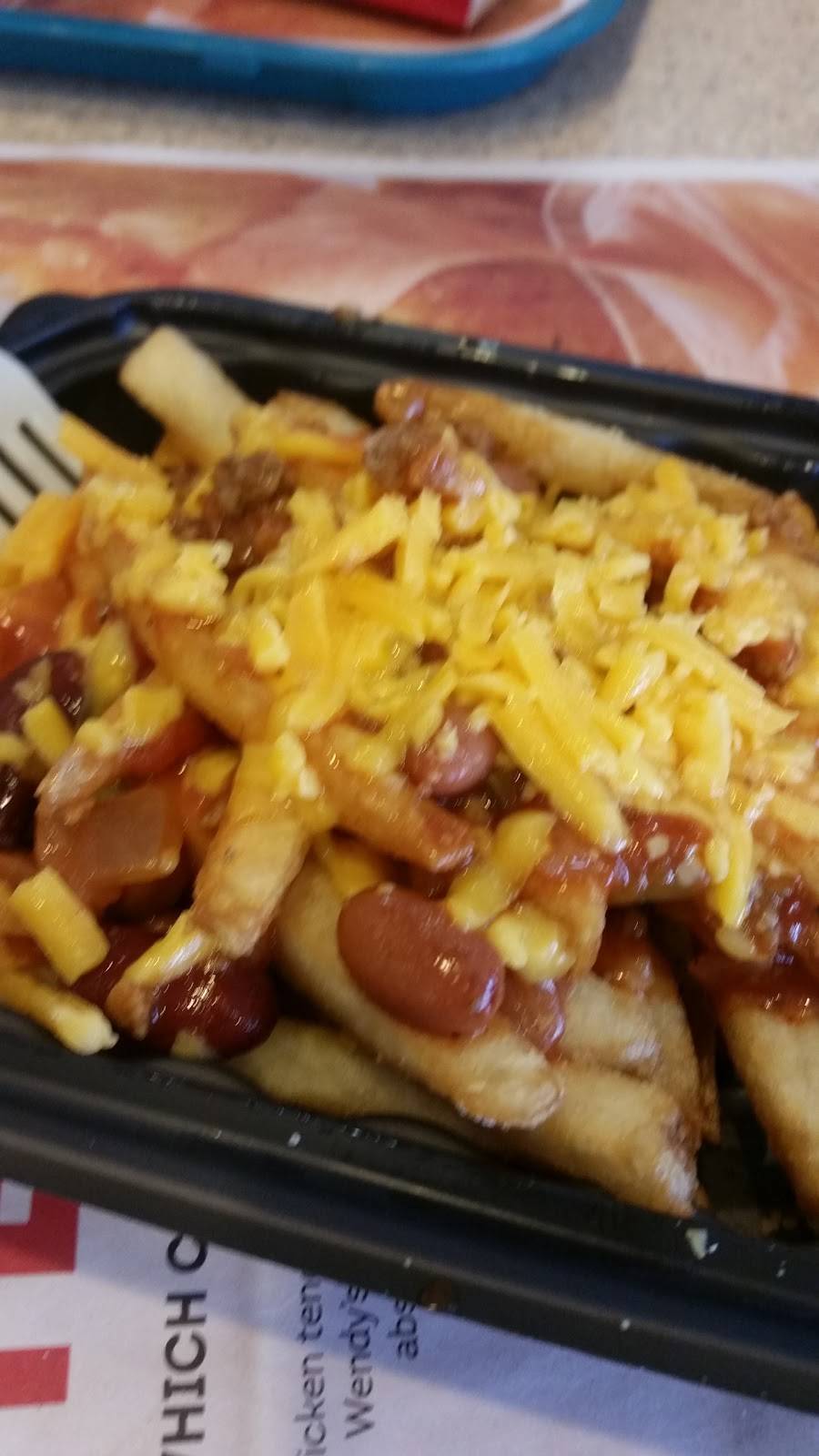 Wendys | restaurant | 29275 Central Ave, Lake Elsinore, CA 92532, USA | 9514713620 OR +1 951-471-3620