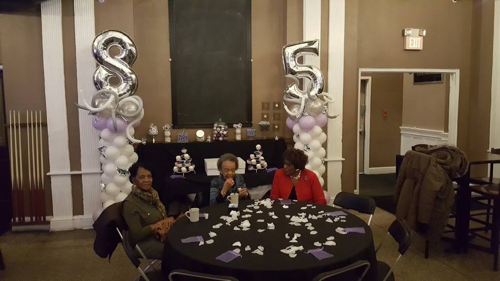 Bootleggers on Broadway | restaurant | 200 Broadway, Troy, NY 12180, USA | 5188744475 OR +1 518-874-4475