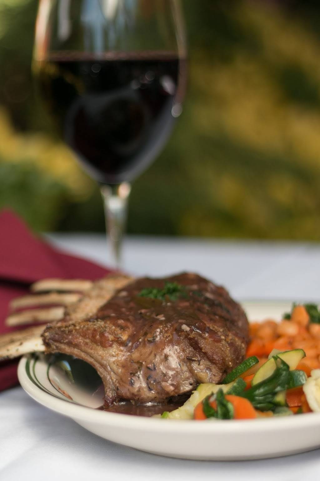 Le Chalet Basque Restaurant | restaurant | 405 N San Pedro Rd, San Rafael, CA 94903, USA | 4154791070 OR +1 415-479-1070