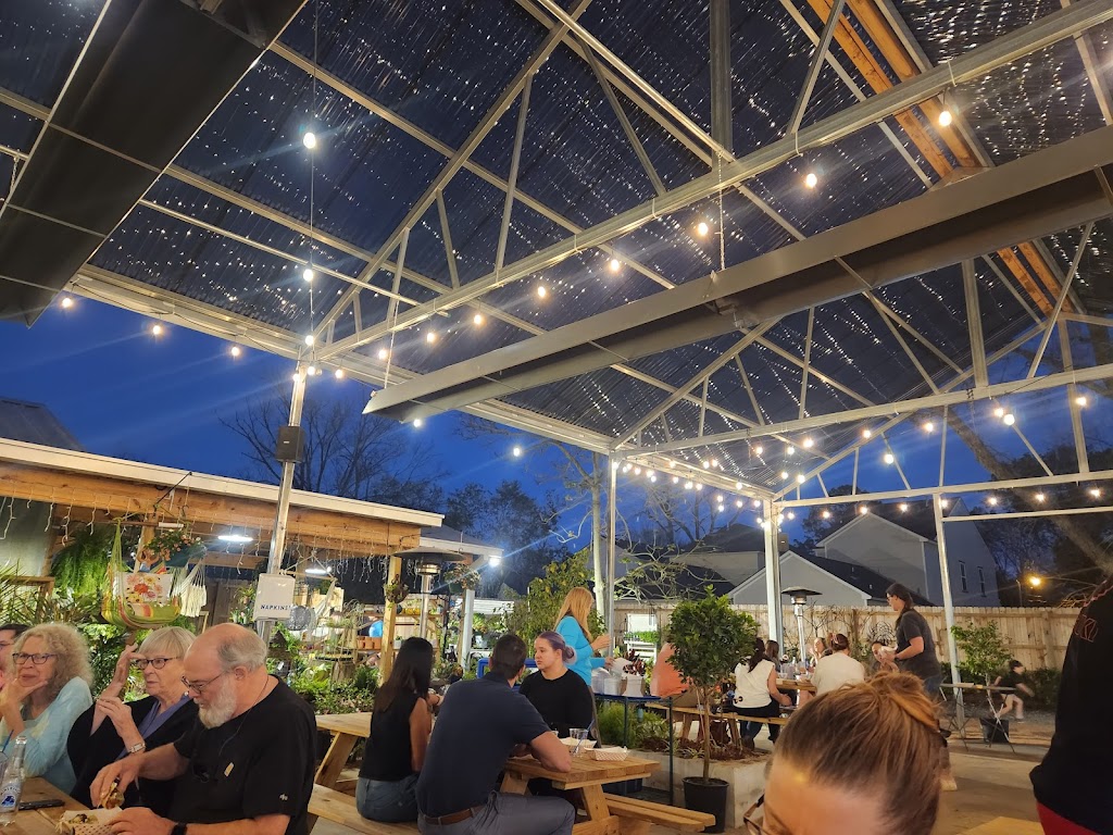 Barracuda Taco Stand | restaurant | 2504 Government St, Baton Rouge, LA 70806, USA | 2255084273 OR +1 225-508-4273