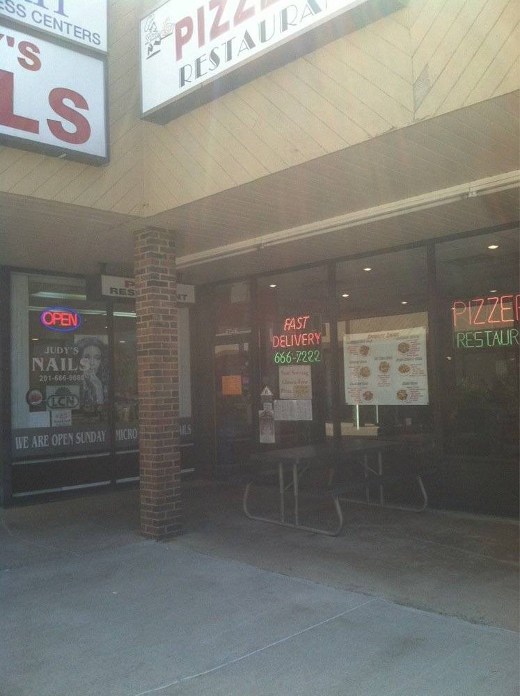 Broadway Pizzeria-Restaurant | restaurant | 700 Broadway #52, Westwood, NJ 07675, USA | 2016667222 OR +1 201-666-7222