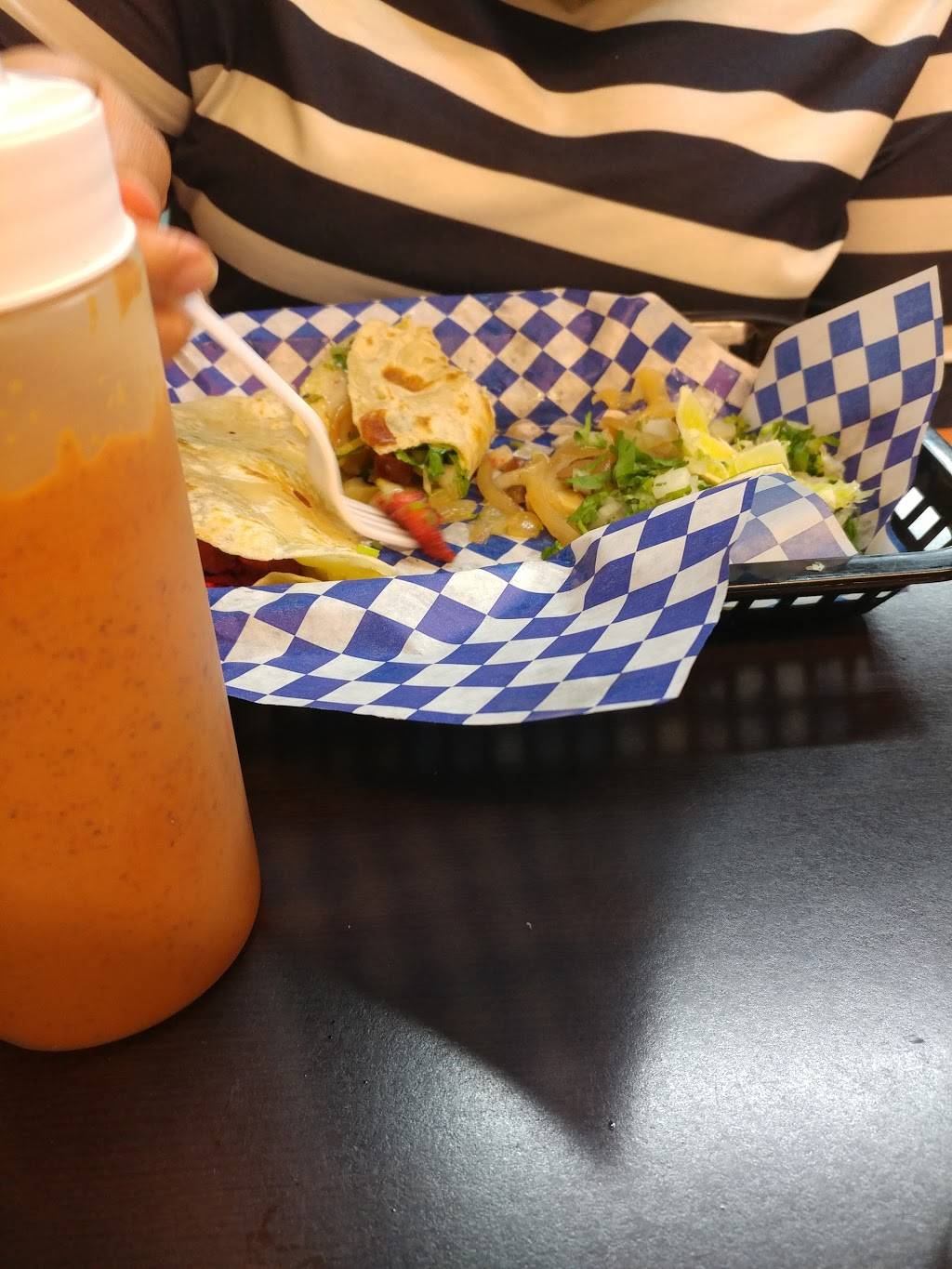 Fitos Tacos De Trompo | restaurant | 10508 Harry Hines Blvd, Dallas, TX 75220, USA | 2146076785 OR +1 214-607-6785