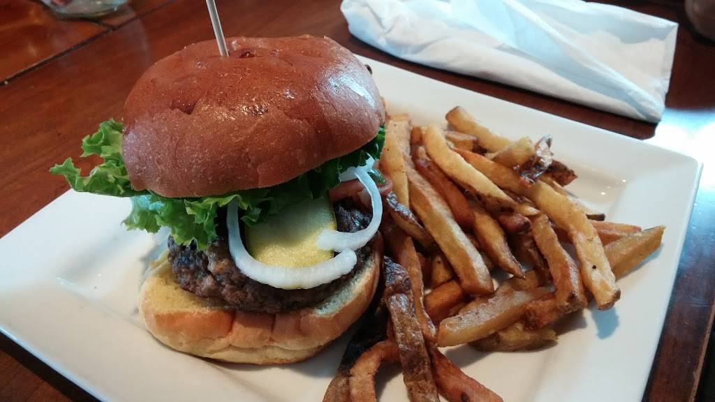 The Old Marina Restaurant | restaurant | 1947 McClintock Dr, Cambridge, ON N3C 2V4, Canada | 5196580367 OR +1 519-658-0367