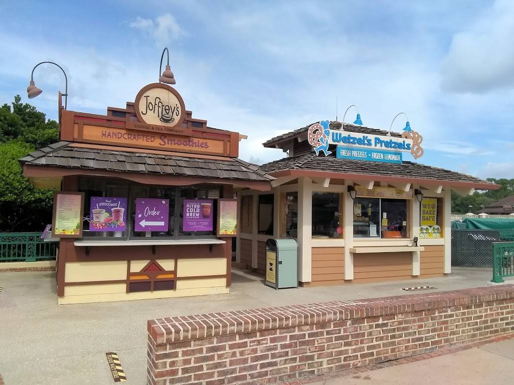 Wetzels Pretzels | restaurant | 1503 E Buena Vista Dr, Golden Oak, FL 32836, USA | 4075600871 OR +1 407-560-0871