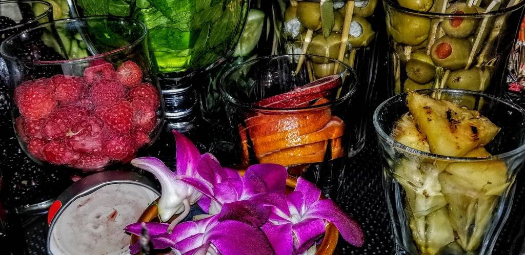 Town Hearth | restaurant | 1617 Market Center Blvd, Dallas, TX 75207, USA | 2147611617 OR +1 214-761-1617