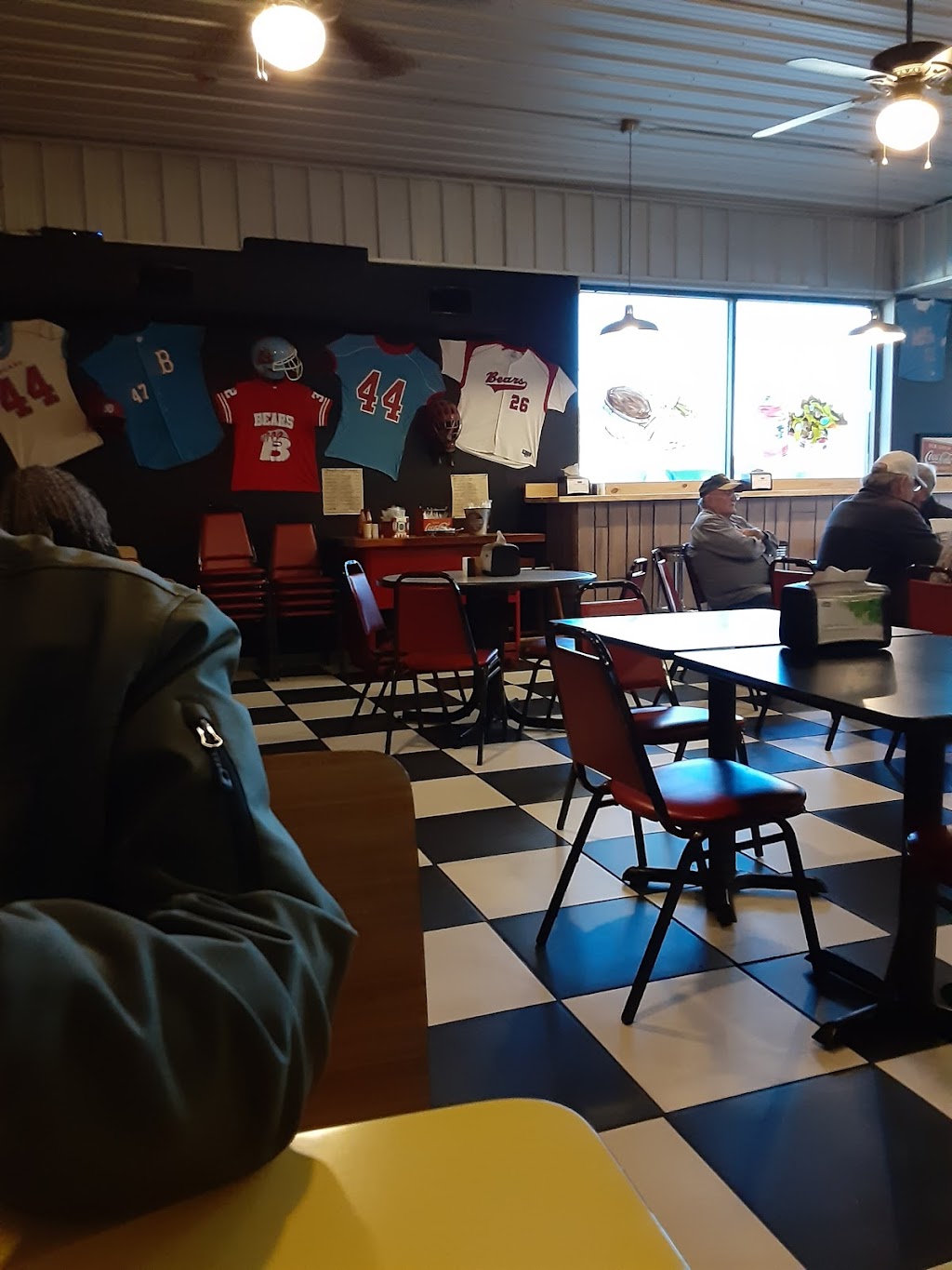 Big Johns Burgers | restaurant | 1901 4th St, Jonesville, LA 71343, USA | 3183396158 OR +1 318-339-6158