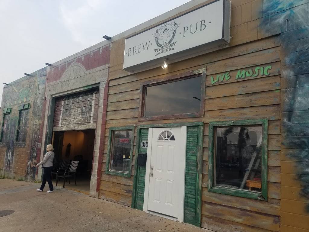 Symposium Brew Pub | restaurant | 310 19th St, Galveston, TX 77550, USA | 4095390510 OR +1 409-539-0510