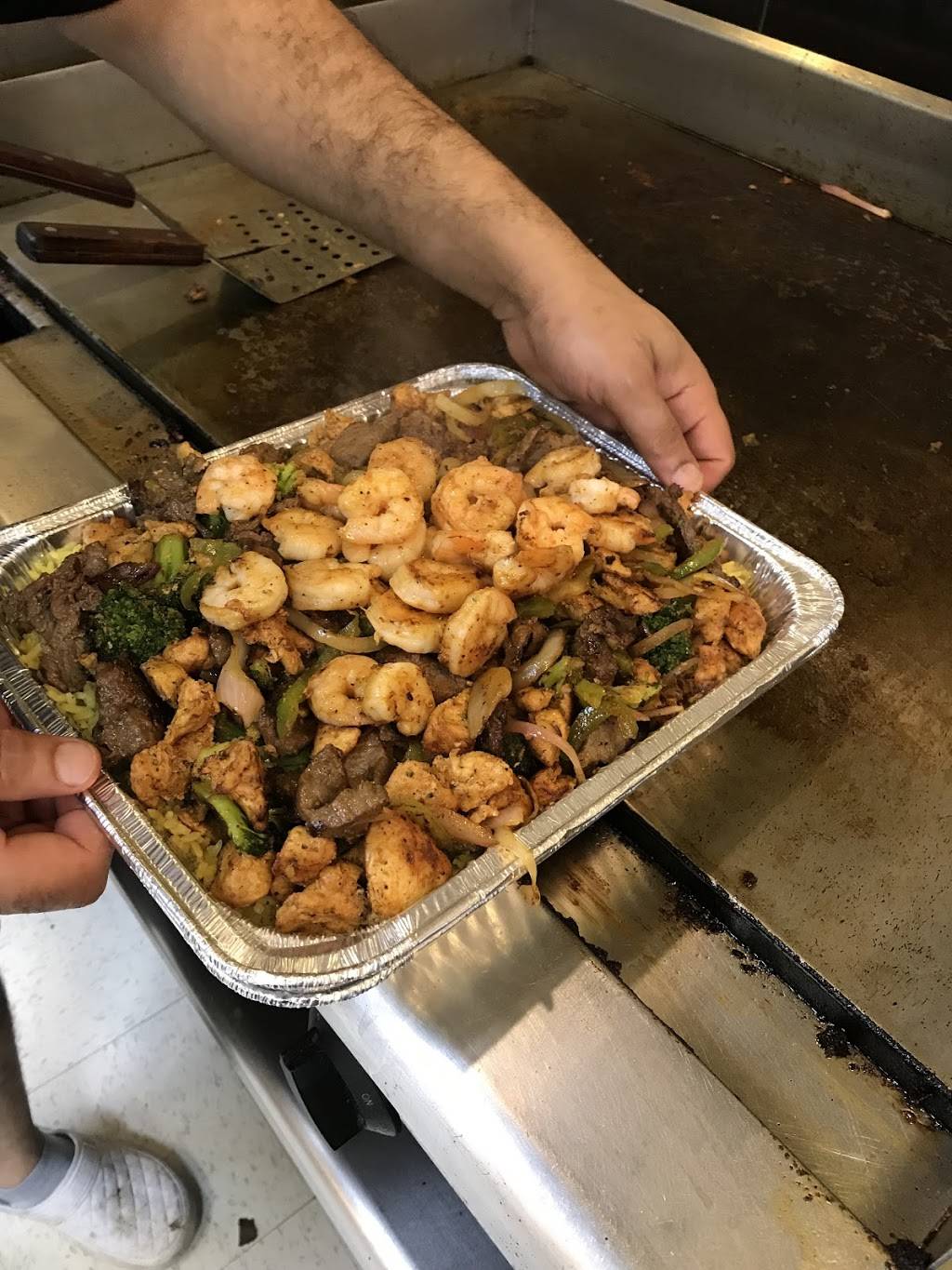 New York Grill | restaurant | 540 N Hwy 67, Florissant, MO 63031, USA | 3148315555 OR +1 314-831-5555