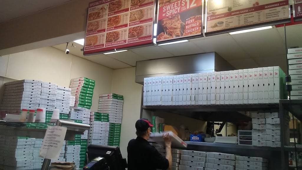 Papa Johns Pizza | restaurant | 2921 James St, Syracuse, NY 13206, USA | 3154637272 OR +1 315-463-7272