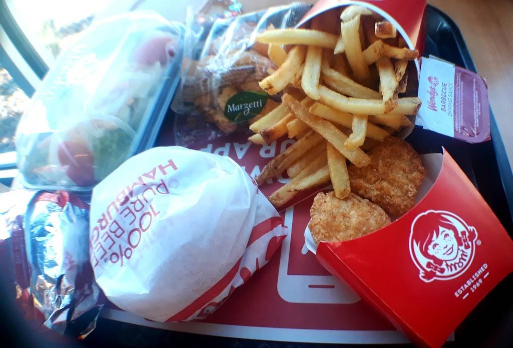 Wendys | restaurant | 3271 Vineland Rd, Kissimmee, FL 34746, USA | 3216668271 OR +1 321-666-8271