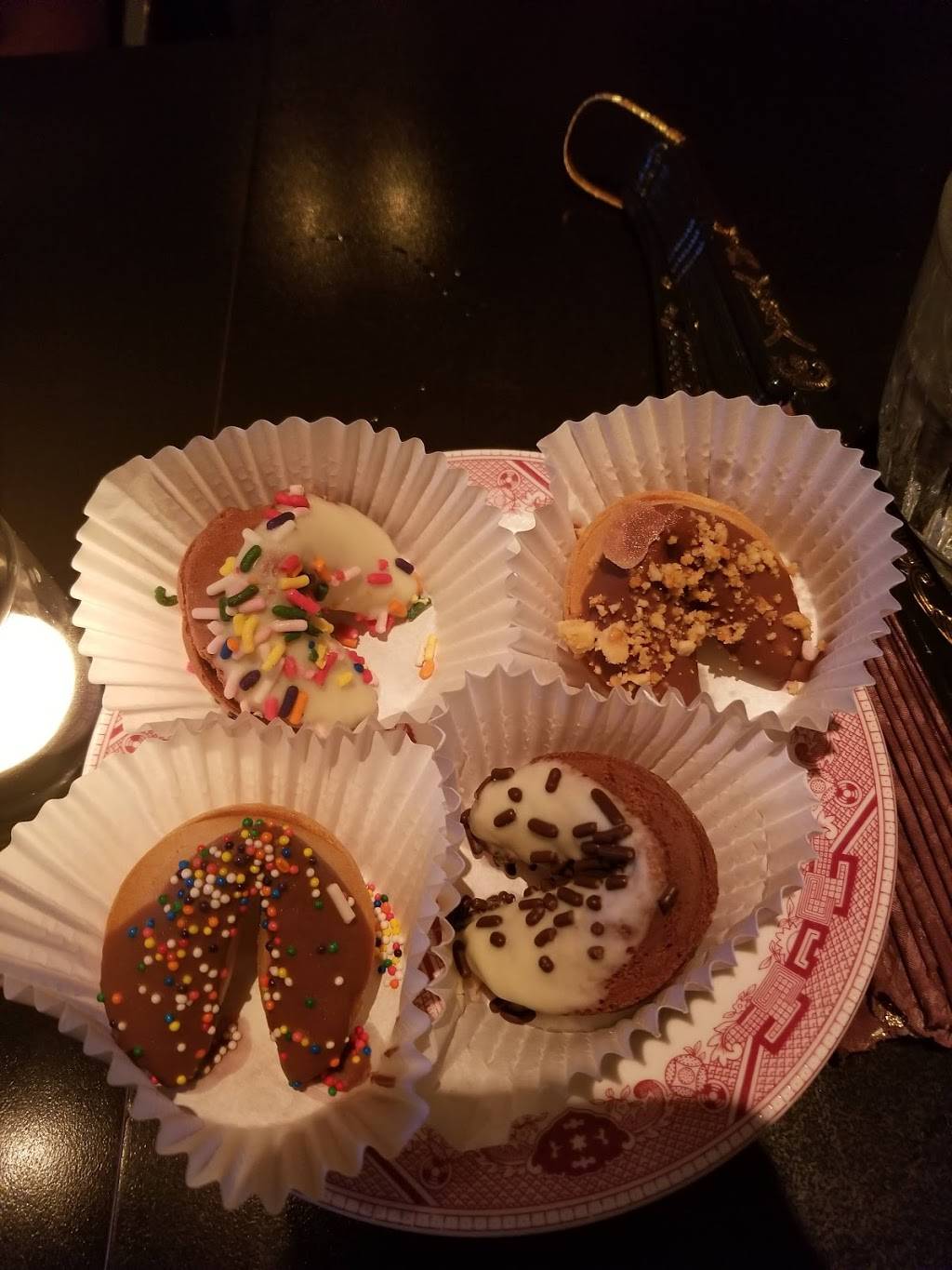 Pingpong | restaurant | 3322 N Broadway, Chicago, IL 60657, USA | 7732817575 OR +1 773-281-7575