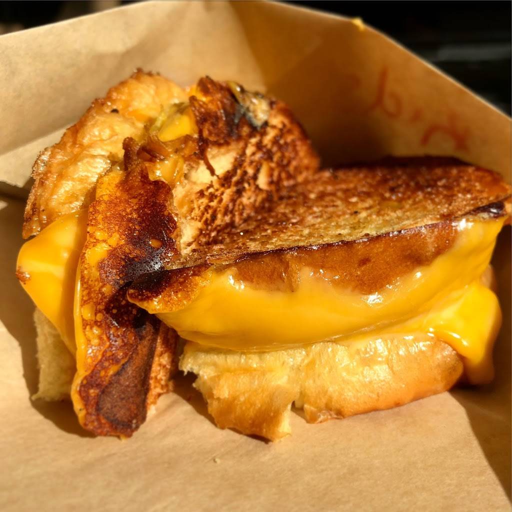 Clark Burger | restaurant | 415 S Central Ave, Baltimore, MD 21202, USA | 6673093516 OR +1 667-309-3516