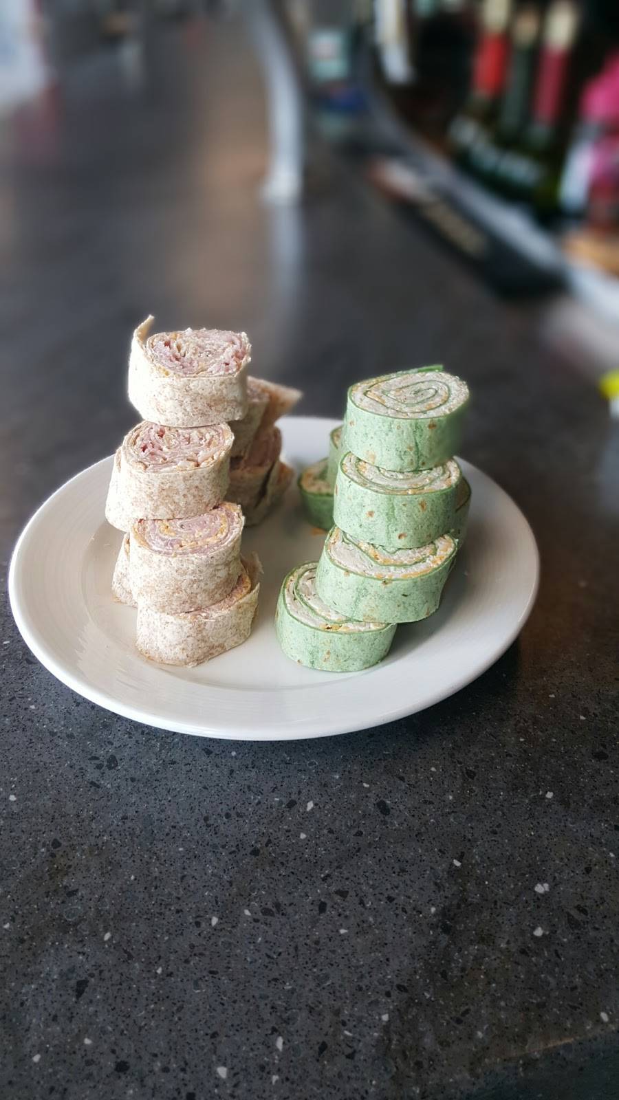 State Street Café | restaurant | 715 E Main St, Midland, MI 48640, USA | 9894861600 OR +1 989-486-1600