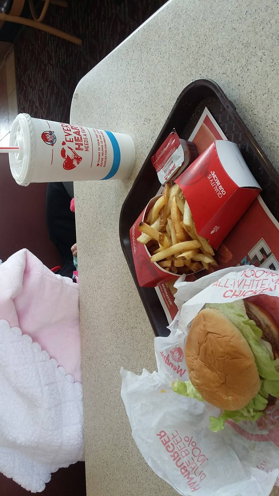 Wendys | restaurant | 3450 W Monte Vista Ave, Turlock, CA 95380, USA | 2096341327 OR +1 209-634-1327