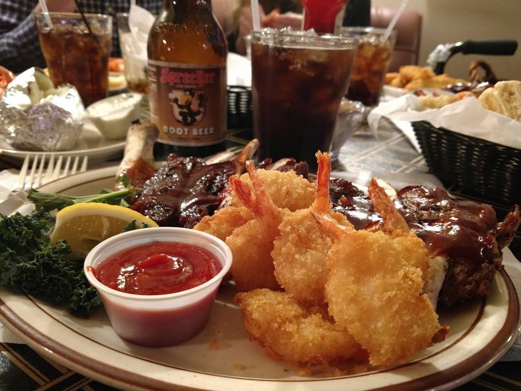 Silver Lake Country Inn | restaurant | 5602 Peters Dr, West Bend, WI 53095, USA | 2623387975 OR +1 262-338-7975