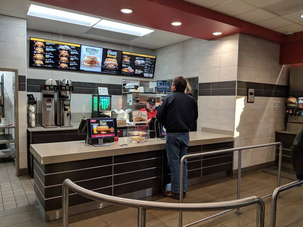 Hardees | restaurant | 1760 Southfork Dr, Newton, NC 28658, USA | 8284666790 OR +1 828-466-6790