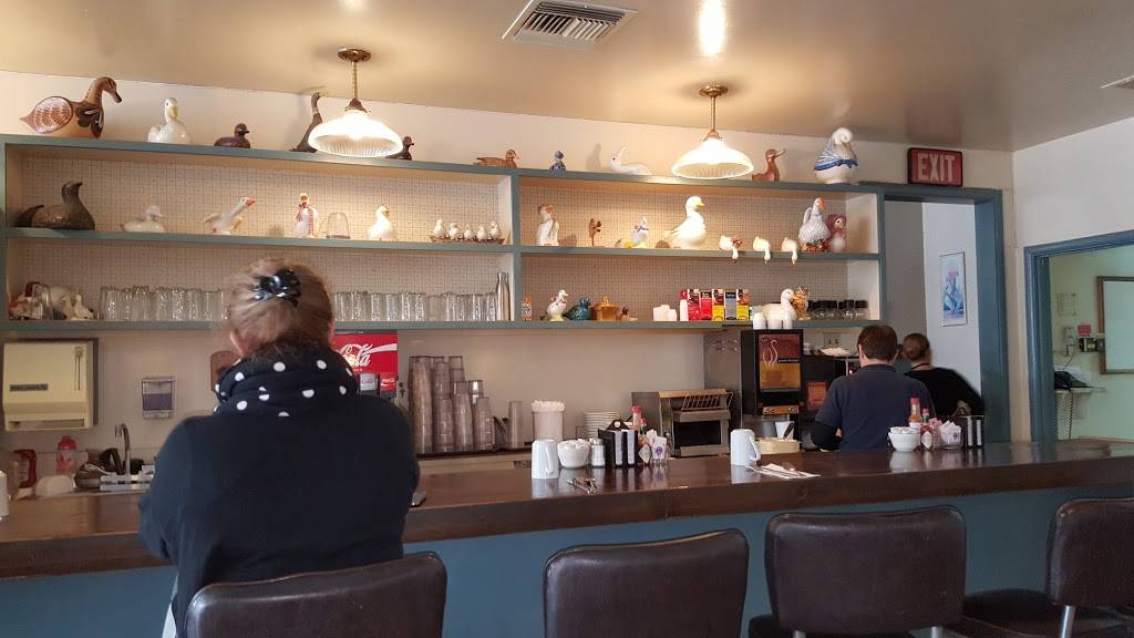 Duck Nook Restaurant | restaurant | 103 W Harding Way, Stockton, CA 95204, USA | 2094673825 OR +1 209-467-3825