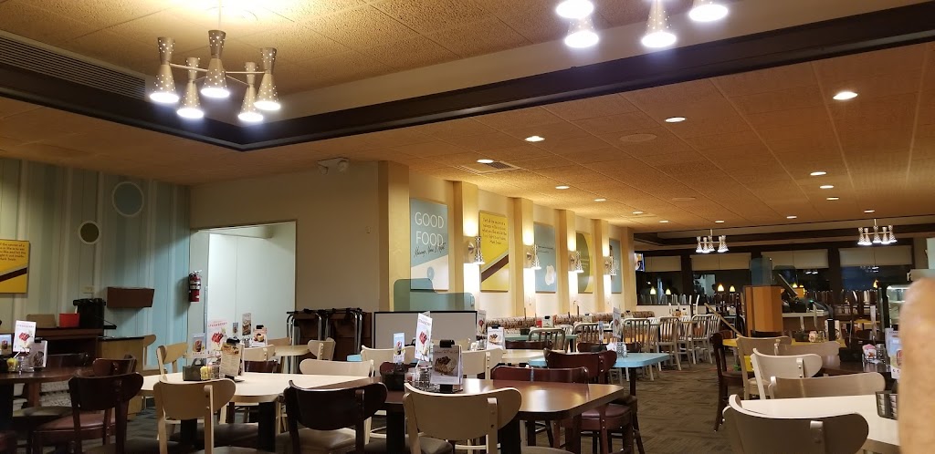 Village Inn | bakery | 203 N 4th St, Sterling, CO 80751, USA | 9705224882 OR +1 970-522-4882