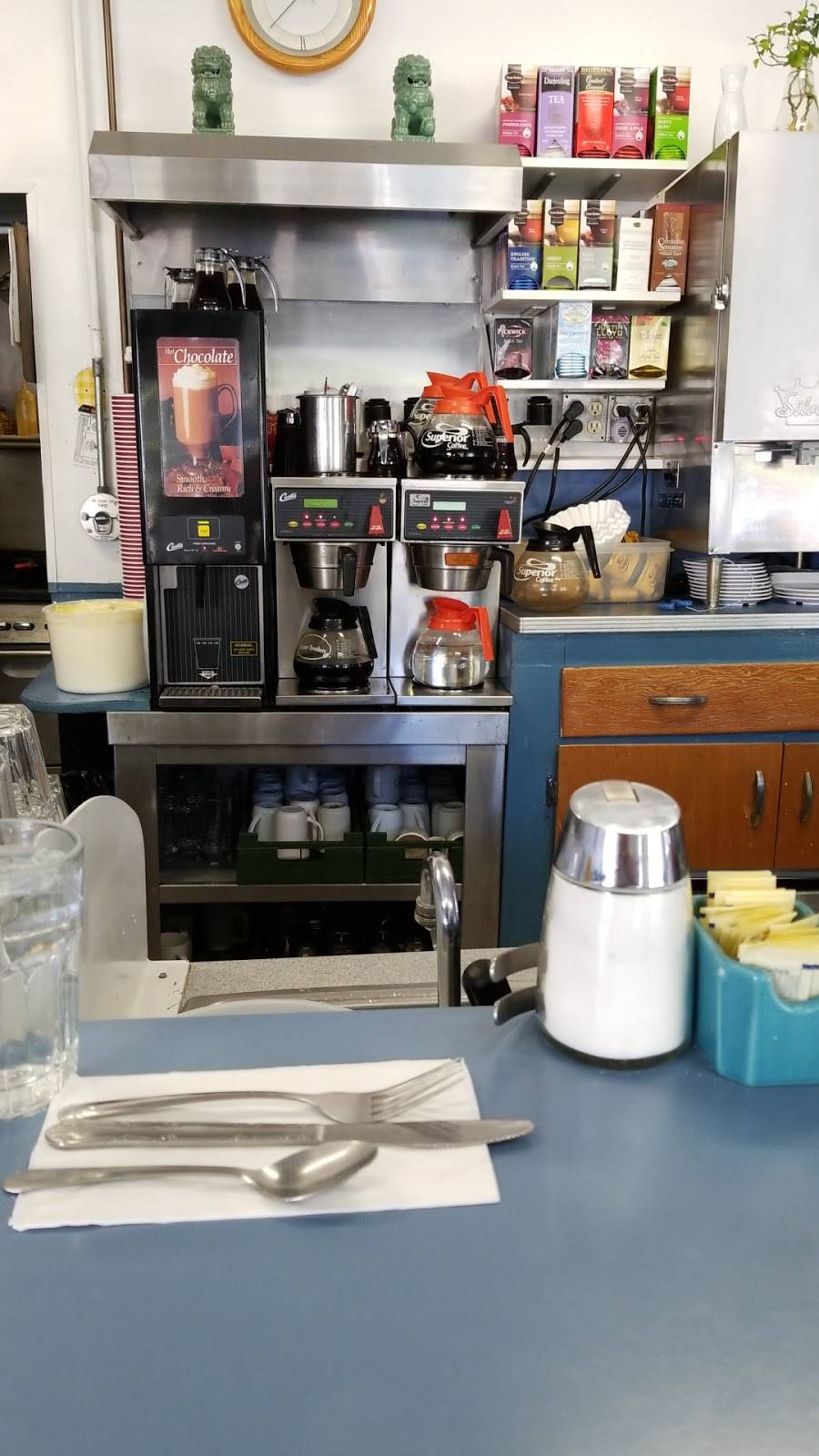 Mill Valley Coffee Shop | cafe | 4 Locust Ave, Mill Valley, CA 94941, USA | 4153886958 OR +1 415-388-6958