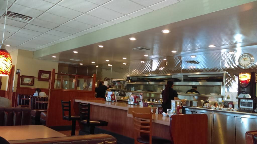 Dennys | restaurant | 2379 Compton Ave, Corona, CA 92881, USA | 9513729140 OR +1 951-372-9140