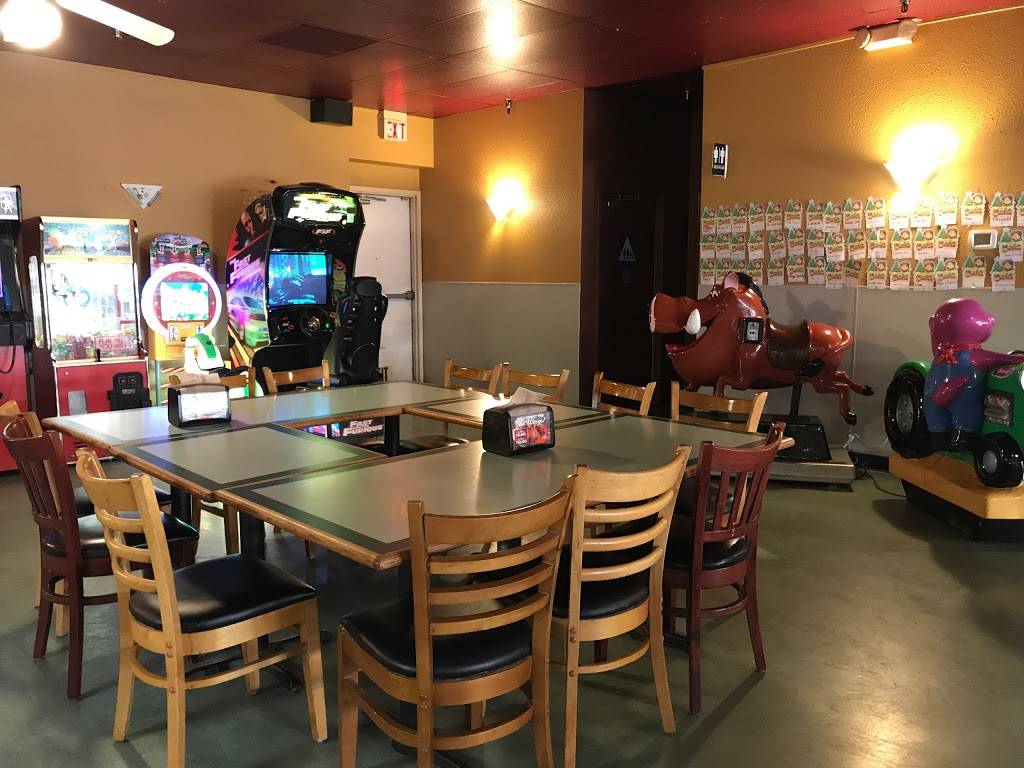 Me-n-Eds Pizza Parlor | restaurant | 4829 E McKinley Ave, Fresno, CA 93703, USA | 5592510397 OR +1 559-251-0397