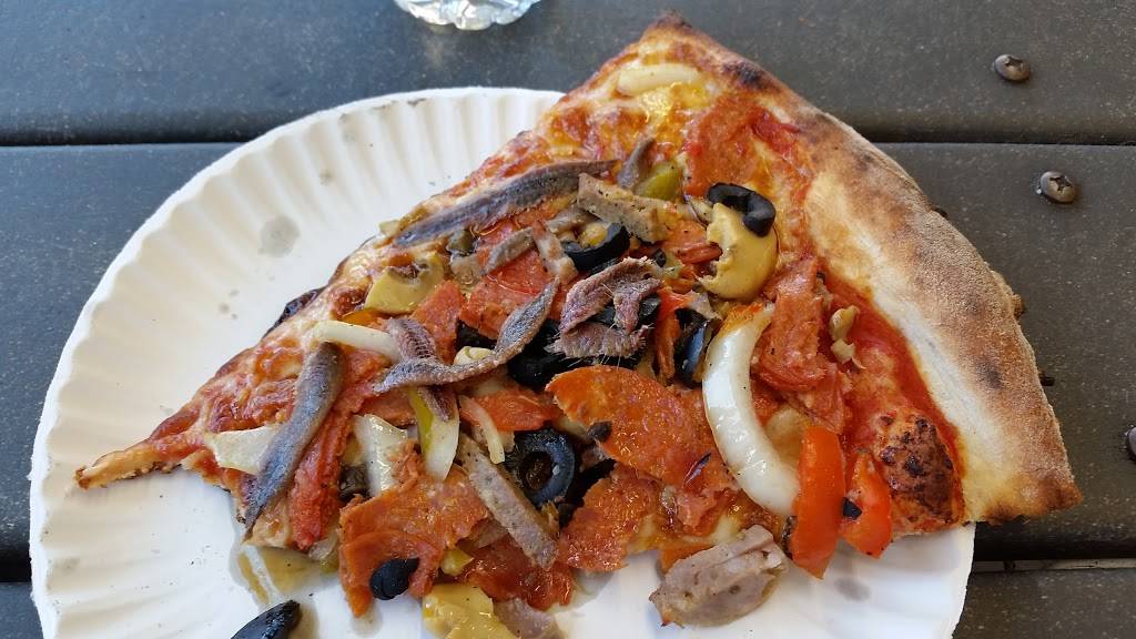 New Park Pizza | restaurant | 156-71 Cross Bay Blvd, Howard Beach, NY 11414, USA | 7186413082 OR +1 718-641-3082